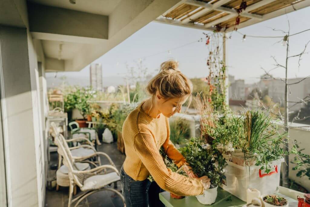 woman gardening with endometriosis which could create trouble getting pregnant